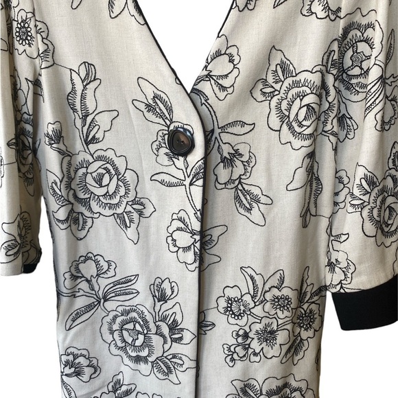 EMBROIDERED cardigan, 100% linen in black / white M/L- UKN brand-summer-preloved - Picture 5 of 8